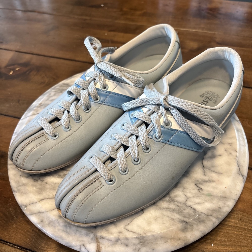 VTG 70s Striker NSG Women Bowing Shoes Retro Blue Stripe Two Tone Sz 8.5 EU 39